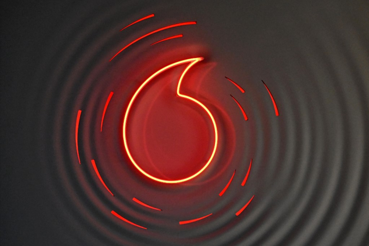 Le projet SatCo est mené par Vodafone et l'américain AST SpaceMobile (illustration) ( AFP / ATTILA KISBENEDEK )