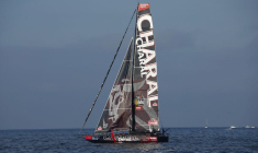 Jérémie Beyou de France en action pendant la course