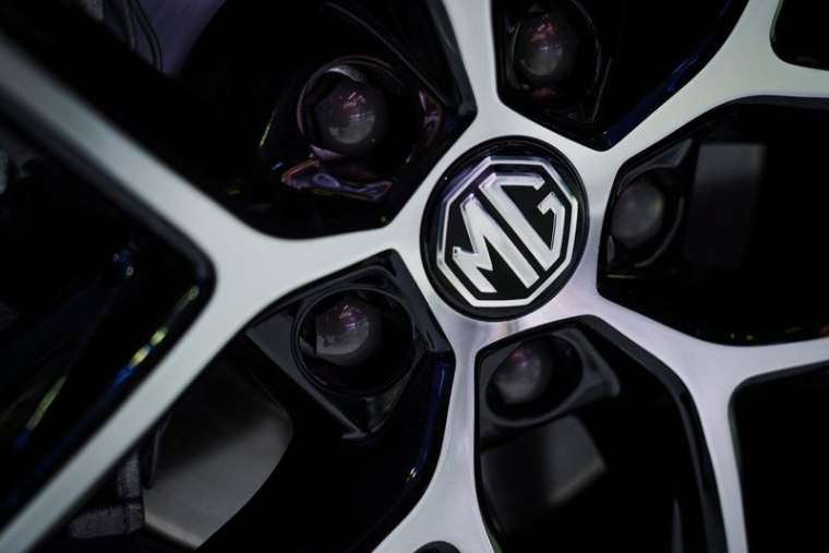 Un logo MG Motor lors d'un événement de lancement de véhicules électriques à Mexico