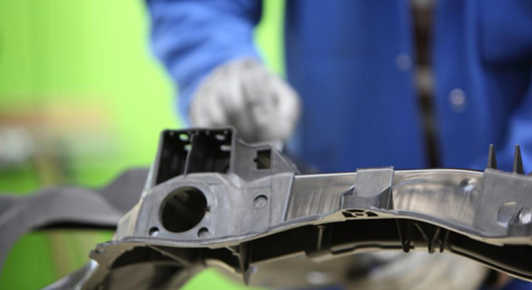 Plastivaloire est un spécialiste français des pièces plastiques par injection. (© Plastivaloire)