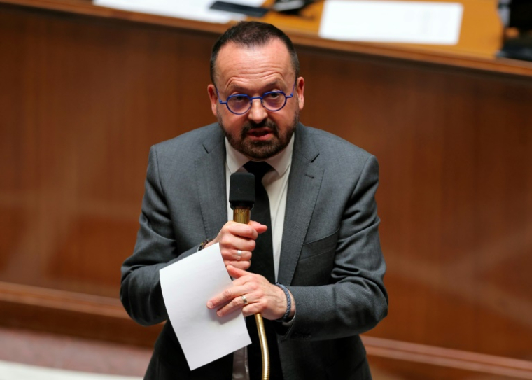 Le ministre délégué chargé de la Santé et de l'Accès aux soins Yannick Neuder, lors d'une session de questions au gouvernement, à l'Assemblée nationale, Paris, le 8 avril 2025 ( AFP / Thomas SAMSON )