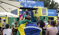 La Casa Brasil, qui peut accueillir 4.000 personnes par jour, affiche complet jusqu'à la fin des Jeux. ( AFP / OLYMPIA DE MAISMONT )