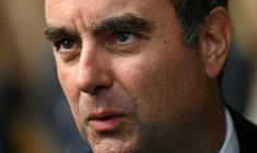 Le Premier ministre Sébastien Lecornu à Mérignac en Gironde le 17 août 2026 ( POOL / Christophe ARCHAMBAULT )