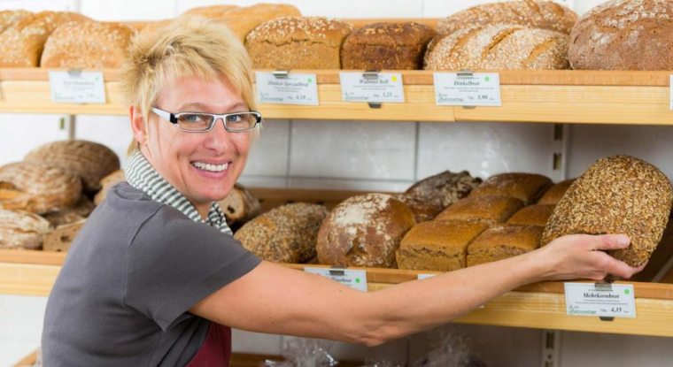 Les conjoints survivants d'un artisan-commerçant peuvent bénéficier d'une pension de réversion. (© Fotolia)