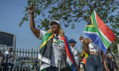 Des membres du groupe anti-migrants March and March manifestent dans le township d'Umlazi, au sud-ouest de Durban, le 22 juin 2026 en Afrique du Sud ( AFP / RAJESH JANTILAL )