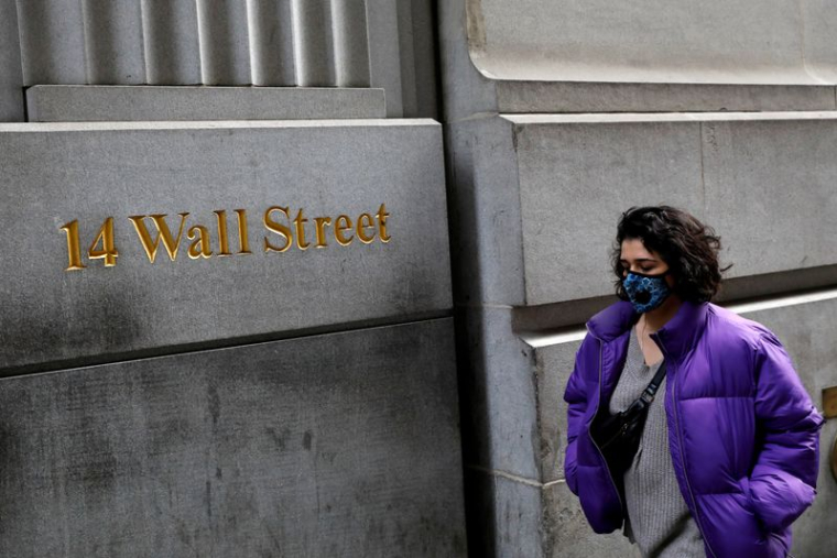 WALL STREET OUVRE EN HAUSSE
