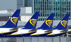 RYANAIR AFFICHE UNE PERTE ANNUELLE RECORD MAIS DIT OBSERVER DES SIGNES DE REPRISE