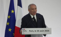La France traverse un "moment préoccupant" qui "impose une clarification" (Bayrou)
