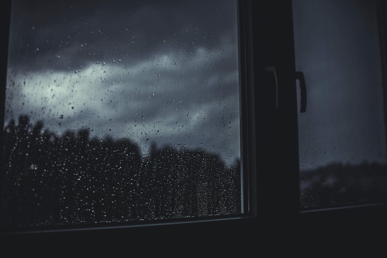 Les locataires se plaignent d'être inondés quand il pleut. (illustration) (Pixabay / Pexels)