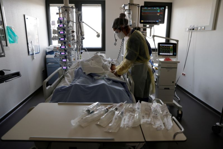 CORONAVIRUS: LÉGÈRE HAUSSE DU NOMBRE DE PATIENTS EN RÉANIMATION EN FRANCE