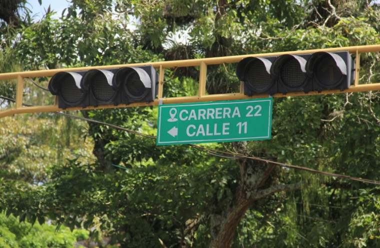 Feu de signalisation éteint sur une rue de San Cristóbal, dans l’État de Táchira, à la frontière avec la Colombie, le 11 septembre 2026.  ( AFP / JOHNNY PARRA )