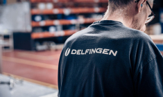 Un salarié de Delfingen au travail. (Crédit:  / Delfingen)