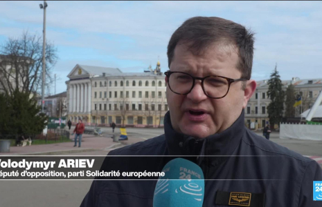 Ukraine : à Zaporijia, l'armée ukrainienne s'empresse de construire des lignes de défense