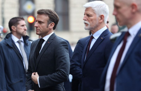 Le Président Emmanuel Macron et son homologue tchèque Petr Pavel, à Prague