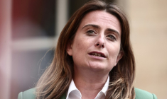 La secrétaire nationale des Ecologistes Marine Tondelier arrive à l'Hôtel Matignon à Paris, le 3 juin 2025 ( AFP / Thibaud MORITZ )