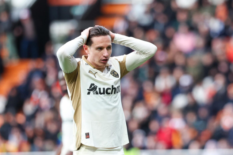 Lens manque l'occasion de virer en tête