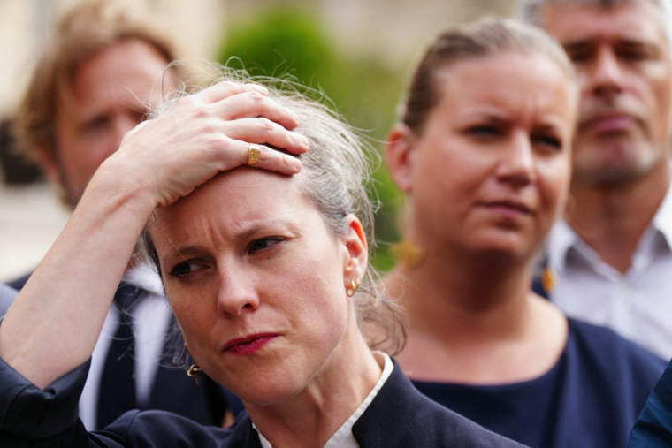 Lucie Castets et Mathilde Panot à Paris, le 23 août 2024. ( AFP / DIMITAR DILKOFF )
