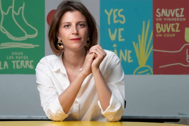 Julia Bijaoui à Paris, le 20 avril 2022. ( AFP / JOEL SAGET )