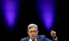 Jean-Luc Mélenchon, leader de La France Insoumise, lors d'un meeting à Lille, le 19 mars 2026 ( AFP / Sameer AL-DOUMY )