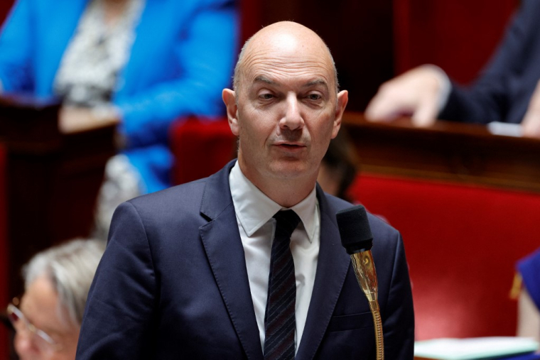 Roland Lescure à Paris, le 11 juillet 2023. ( AFP / GEOFFROY VAN DER HASSELT )