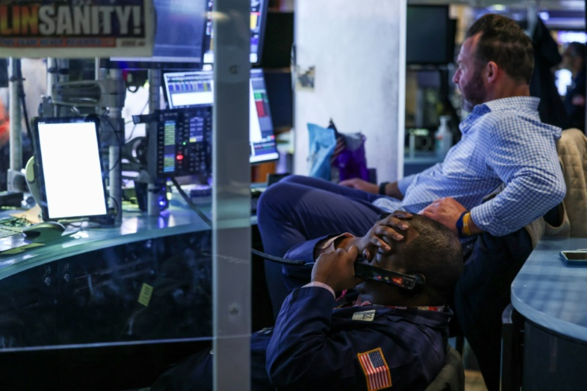 Wall Street termine en baisse après des données économiques moroses