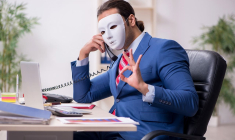 (Il existe des demandes anormales ou suspectes qui ne peuvent pas provenir de votre banquier : en voici 7 exemples ! - Visuel Adobe Stock)