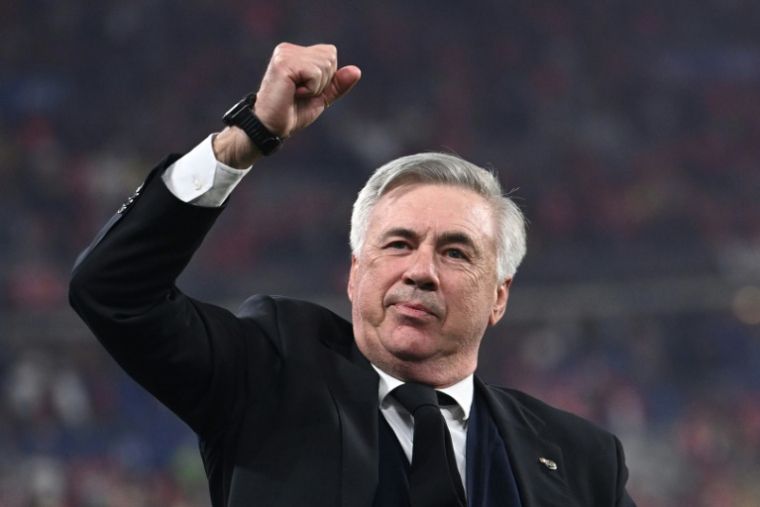 L'entraîneur italien du Real Madrid à la fin de la finale de la Ligue des champions remportée par le club madrilène contre Liverpool, le 28 mai 2022 ( AFP / Anne-Christine POUJOULAT )