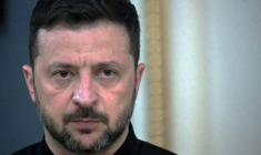 Le président ukrainien Volodymyr Zelensky le 19 mai 2025 à Kiev ( AFP / Sergei SUPINSKY )