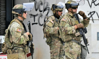 Des membres de la Guarde nationale à Los Angeles, en Californie, le 8 juin 2025 ( AFP / Frederic J. Brown )