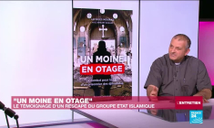 Jacques Mourad, moine syrien ex-otage des jihadistes témoigne des "tortures et des moments d'espérance"