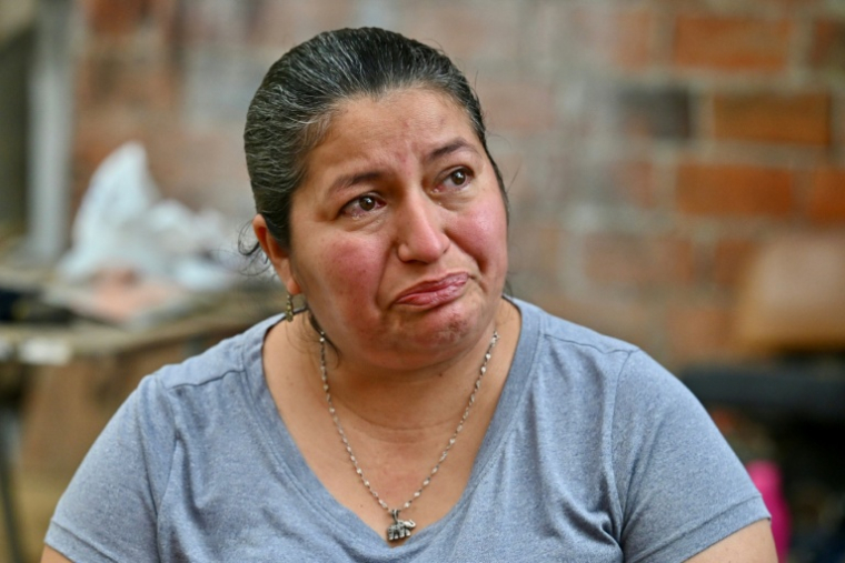 Maria Urgiles, épouse d'un pêcheur disparu selon elle lors d'une opération menée par l'armée américaine, lors d'une interview avec l'AFP à Manta, le 8 novembre 2025 en Equateur ( AFP / MARCOS PIN )