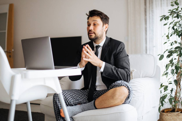 Le télétravail aurait augmenté la productivité - iStock-ozgurcankaya