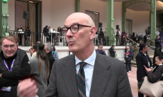 Pour développer l'IA, il faut des "cerveaux et des serveurs", (Roland Lescure)