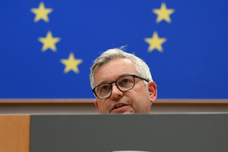 Le commissaire chargé des questions migratoires, Magnus Brunner, à Bruxelles, le 12 novembre 2025 ( AFP / Nicolas TUCAT )