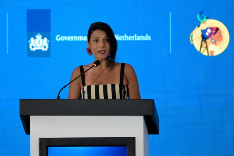 La ministre colombienne de l'Environnement, Irene Velez Torres, lors de la conférence sur la sortie des énergies fossiles à Santa Marta, en Colombie, le 28 avril 2026 ( AFP / Raul ARBOLEDA )