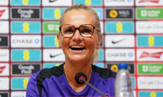 La FA sort les crocs pour Sarina Wiegman