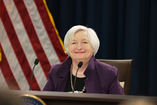 Il n'y aura pas que le soleil qui s'éclipse à Jackson Hole, selon Véroniques Riches-Flores, les banquiers centraux pourraient être eux être tentés d'éclipser les sujets importants. Ici, Janet Yellen, présidente de la Fed (crédit : Federal Reserve)