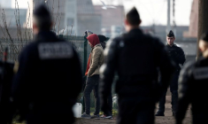 EVACUATION D'UN CAMPEMENT DE MIGRANTS À CALAIS