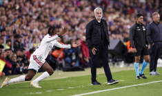 La provocation de Mourinho devant le banc du Barça