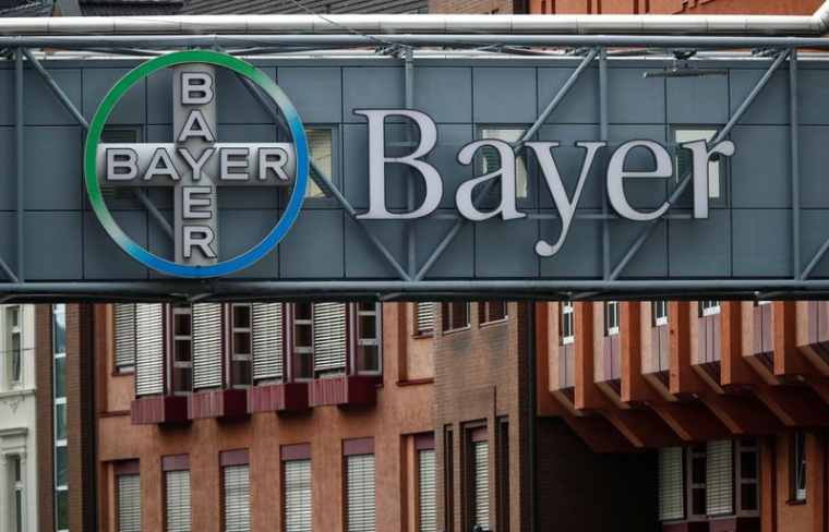 BAYER PARLE DE PROGRÈS DANS LA MÉDIATION SUR LE ROUNDUP, LE TITRE MONTE