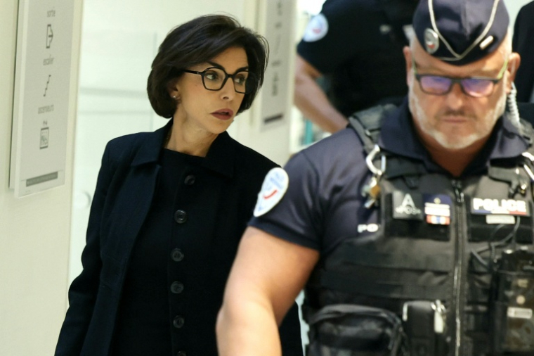 L'ancienne ministre de la Culture française et maire du 7e arrondissement de Paris Rachida Dati arrive au palais de justice de Paris, le 16 septembre 2026 ( AFP / Thomas SAMSON )