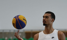 Victor Wembanyama lors de son premier tournoi "Hoop Gambit" au Chesnay