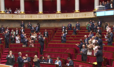 L'Assemblée unanime pour élever Alfred Dreyfus au rang de général de brigade