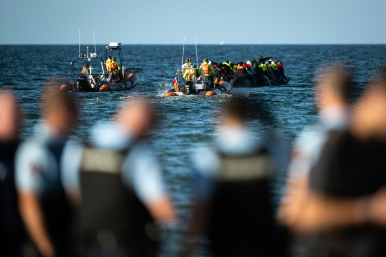 Tentative de traversée de la Manche par des migrants au large de Merville-Franceville-Plage, dans le nord-ouest de la France, le 21 septembre 2026 ( AFP / Guillaume SALIGOT )