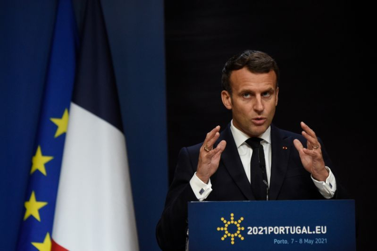 CORONAVIRUS: MACRON APPELLE LES USA À LEVER LES INTERDICTIONS À L'EXPORT SUR LES VACCINS