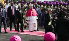Le pape Léon XIV arrive au Cameroun, deuxième étape de sa tournée africaine