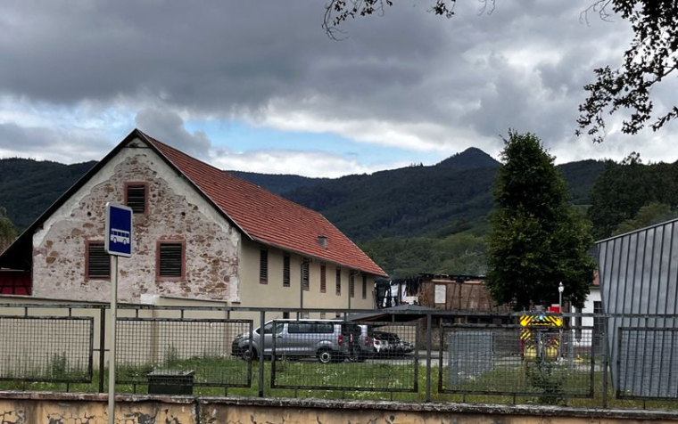 La maison de vacances à Wintzenheim, où plusieurs personnes sont décédées dans un incendie