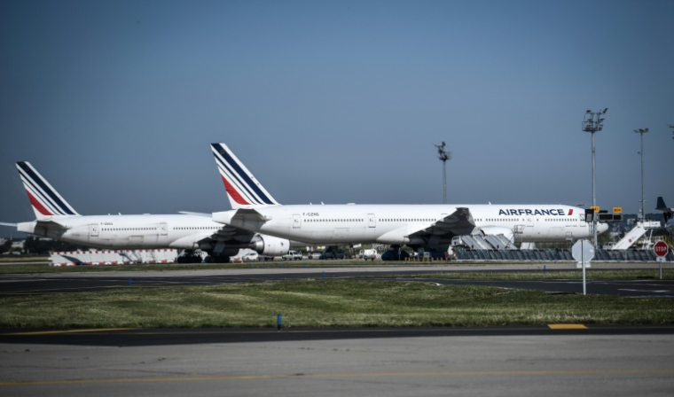 Des avions d'Air France sur le tarmac du Terminal 3 de l'aéroport d'Orly, le 24 juin 2020 ( AFP / STEPHANE DE SAKUTIN )