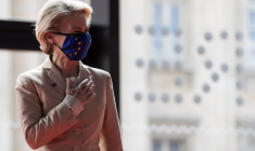 LA CAMPAGNE DE VACCINATION DE L'UE RATTRAPE CELLE DES ÉTATS-UNIS, DIT VON DER LEYEN