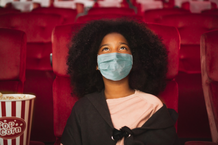 Les salles de cinéma se réinventent (Crédits photo : Shutterstock)